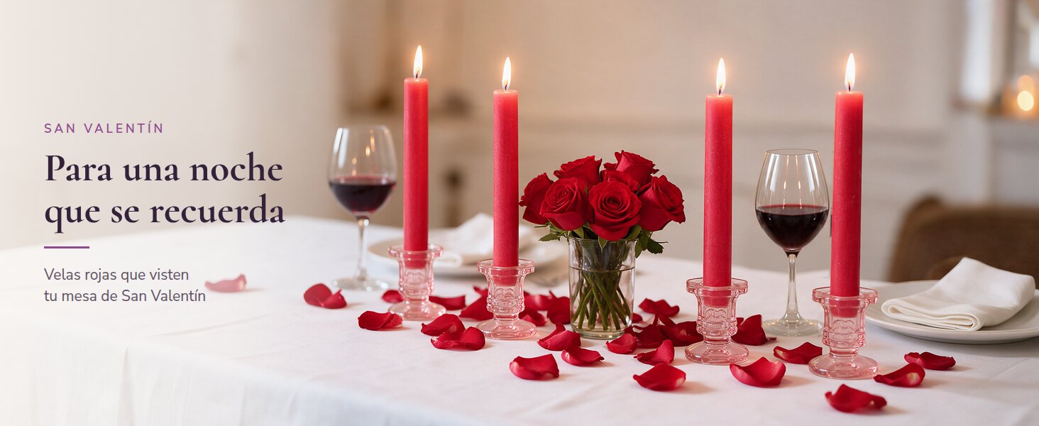 Banner: mesa de San Valentín con cuatro velas rojas encendidas, rosas y pétalos. Texto: Para una noche que se recuerda